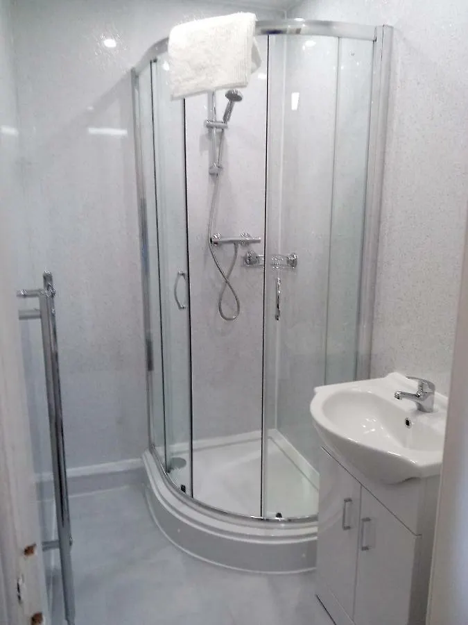 Another Apartment Эдинбург 0*,